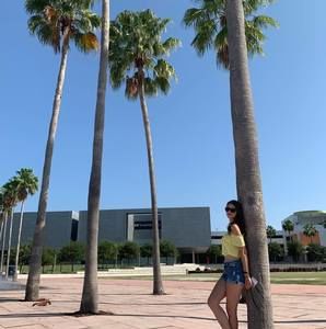 Meet your Posher, Isabella